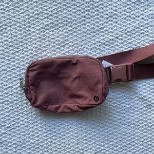 🆕 OG Everywhere Belt Bag 1L Spiced Chai